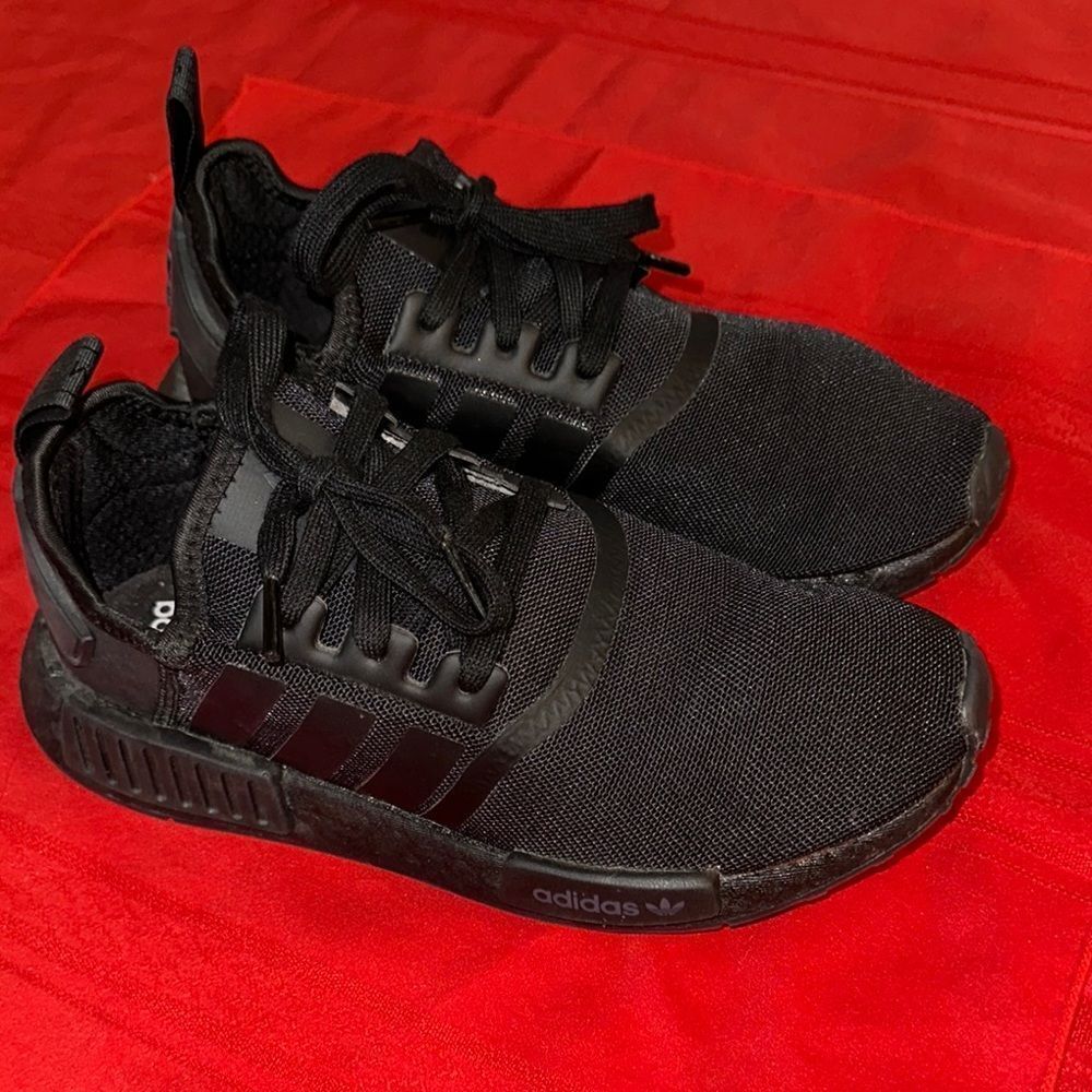 Adidas Women’s Boost Black Sneakers Size 6 1/2